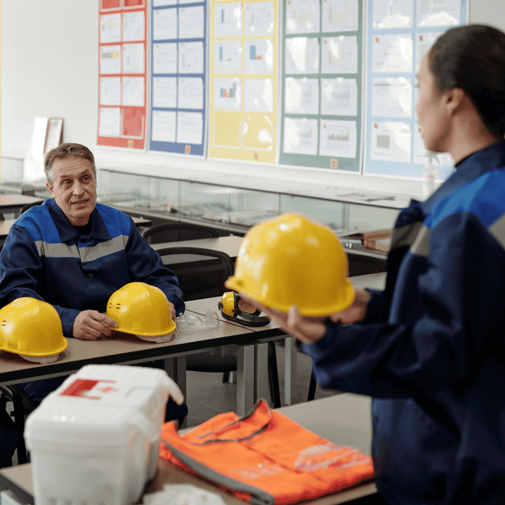 Plataforma de software para capacitaciones e inducciones SST de Verifty en un computador portátil.